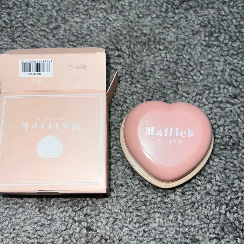 $2 HEART BLUSH IN #1 OR #2. NEW. $2 WITH ANY $10 ORDER OR MORE